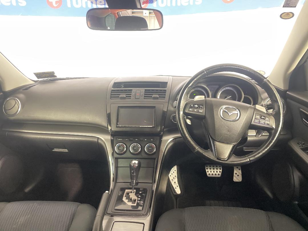 Photo '17' of Mazda Atenza