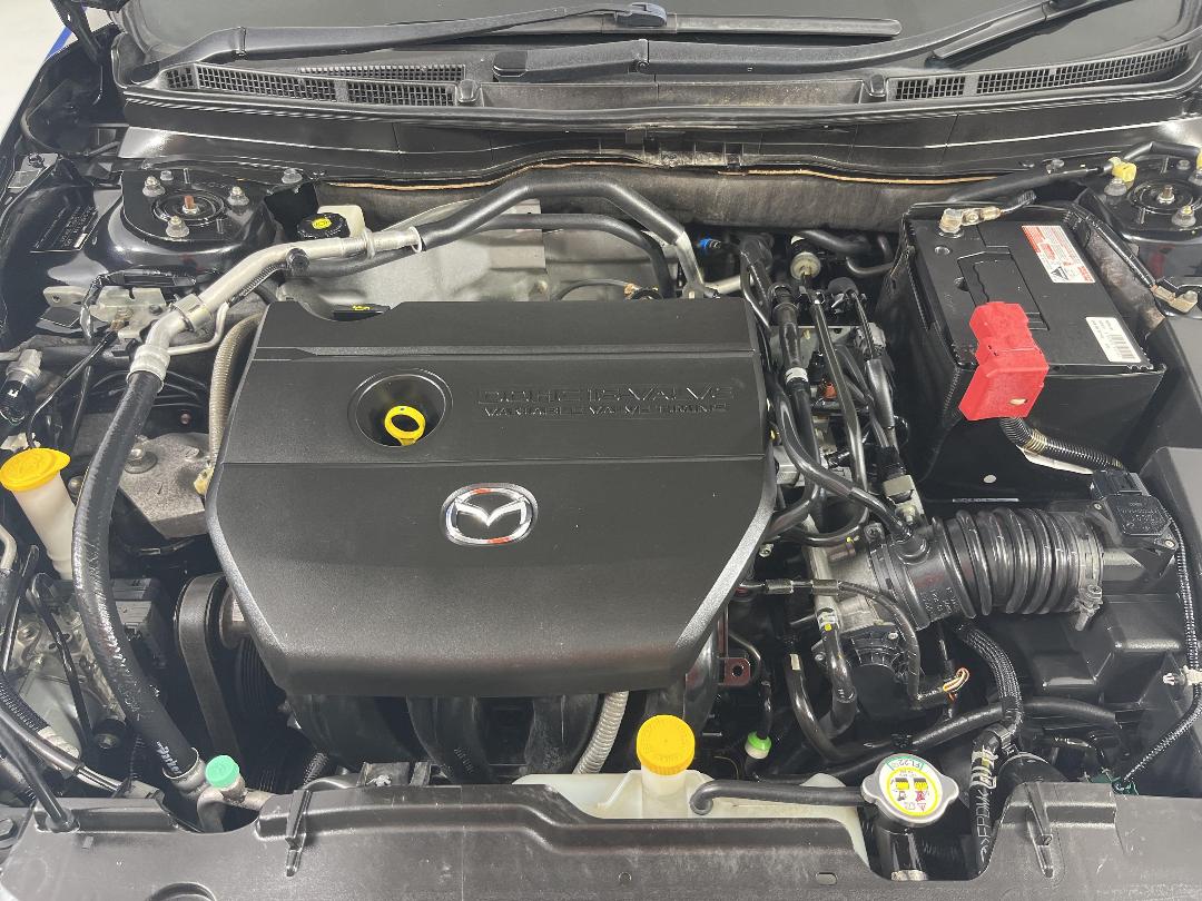 Photo '13' of Mazda Atenza