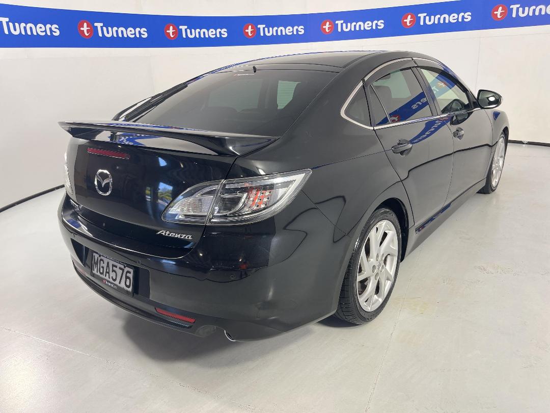 Photo '7' of Mazda Atenza