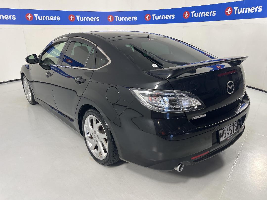 Photo '5' of Mazda Atenza