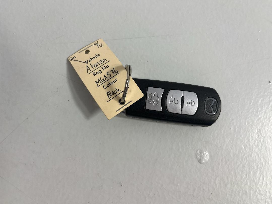 Photo '22' of Mazda Atenza