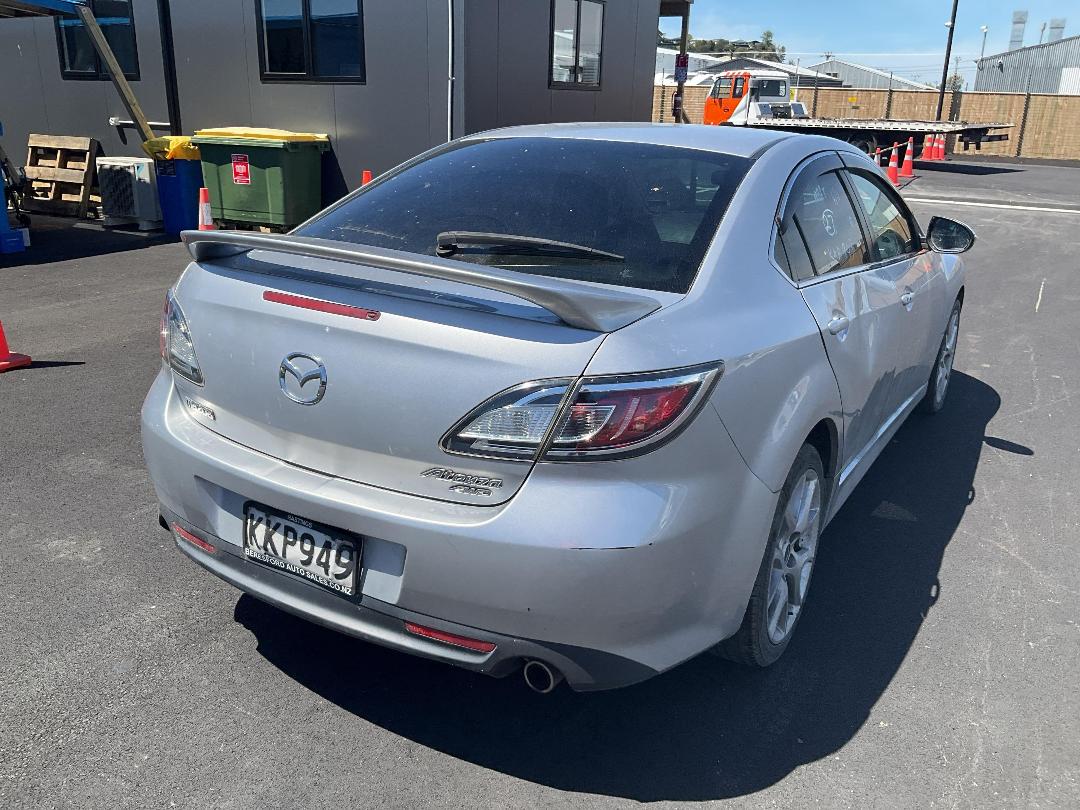 Photo '3' of Mazda Atenza