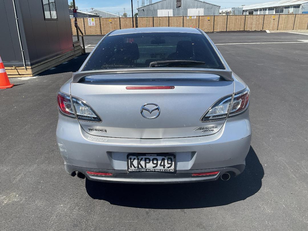 Photo '4' of Mazda Atenza