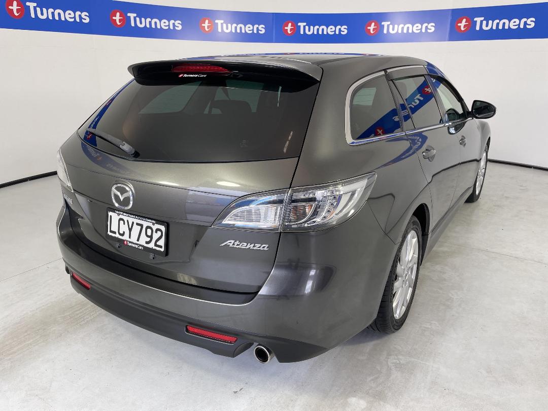 Photo '7' of Mazda Atenza