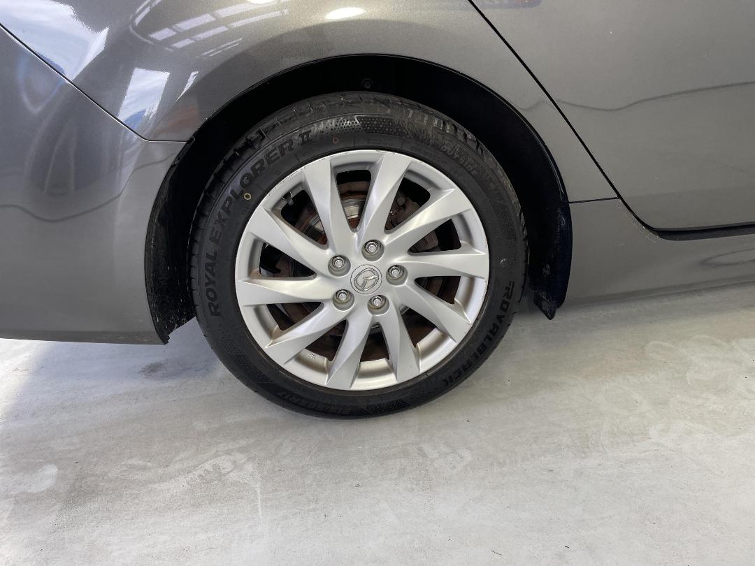 Photo '12' of Mazda Atenza