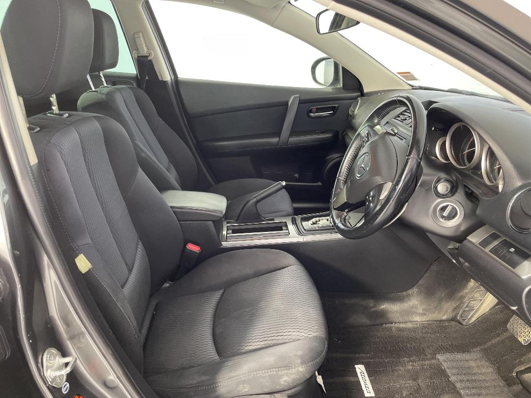 Photo '16' of Mazda Atenza