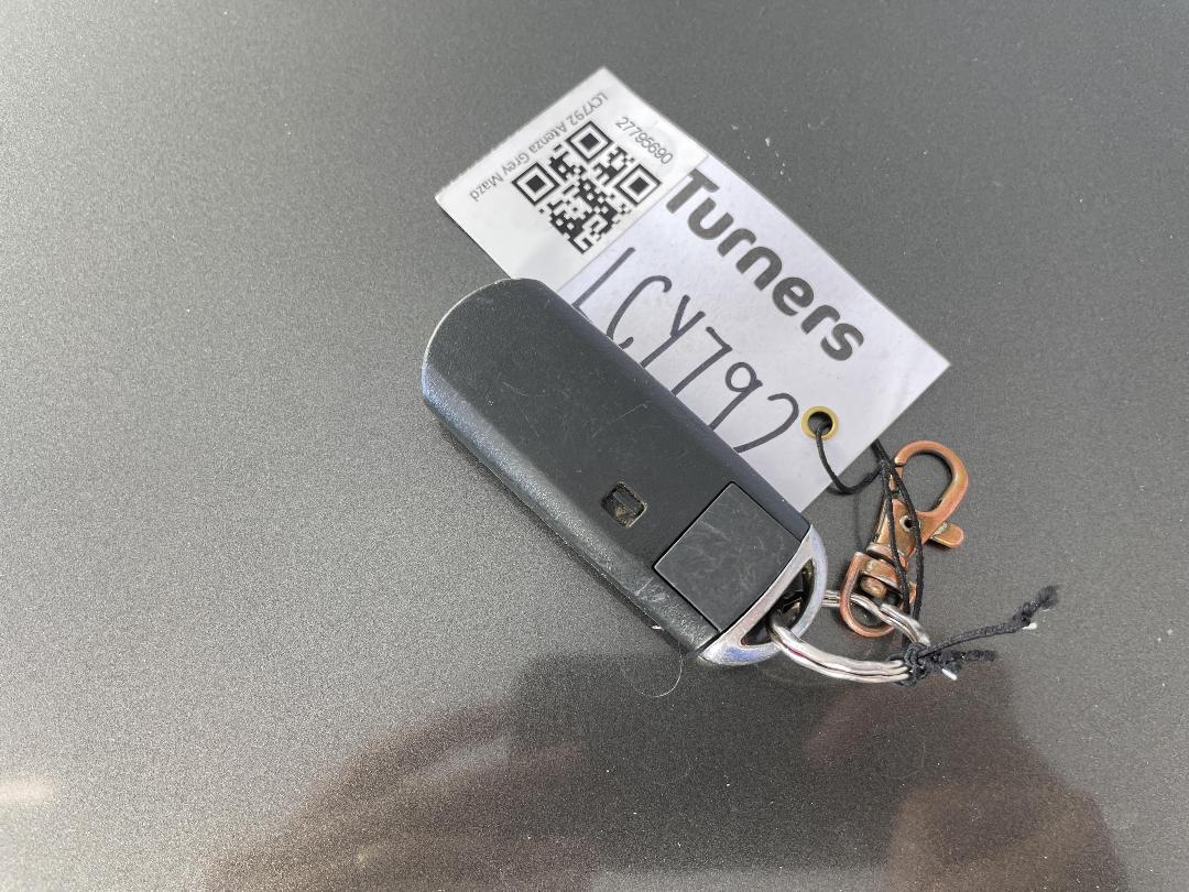 Photo '22' of Mazda Atenza