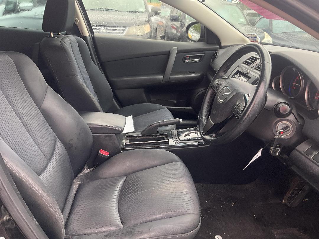 Photo '6' of Mazda Atenza