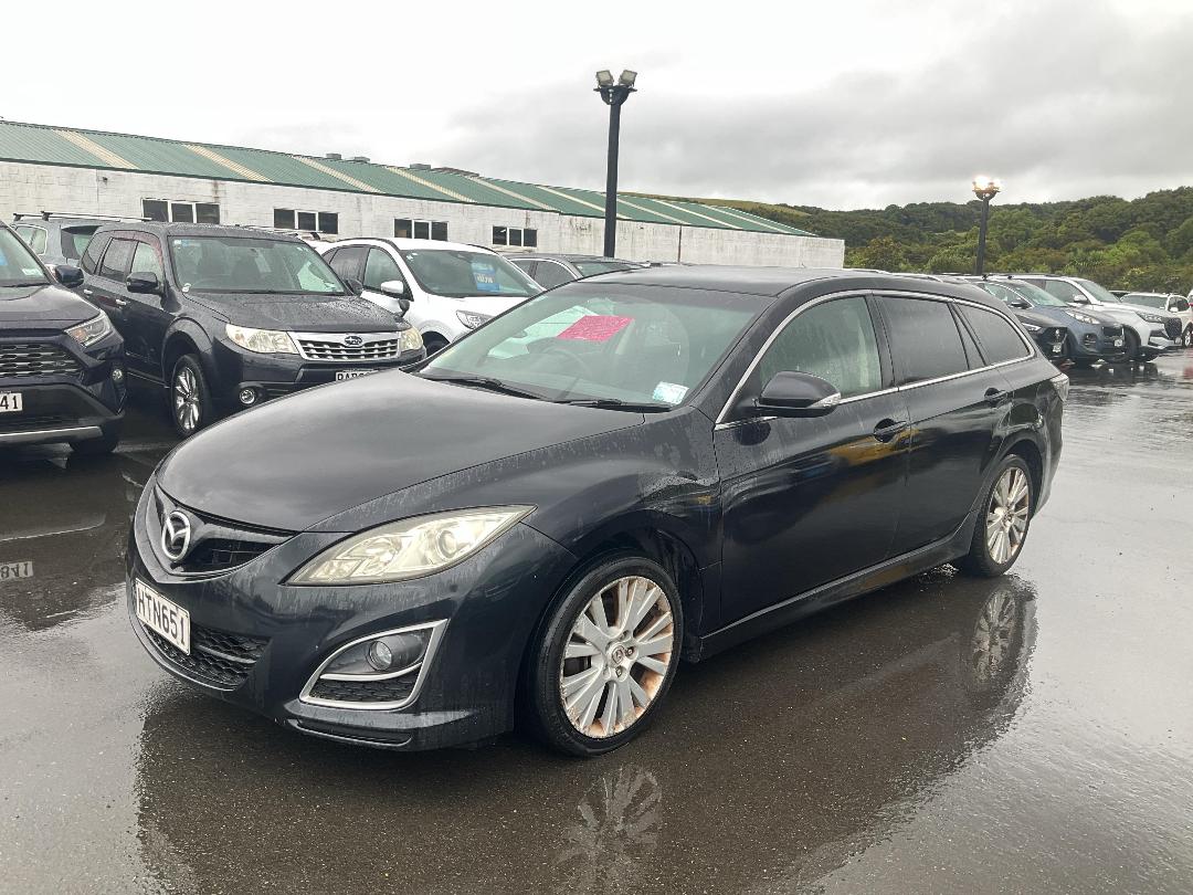 Photo '3' of Mazda Atenza