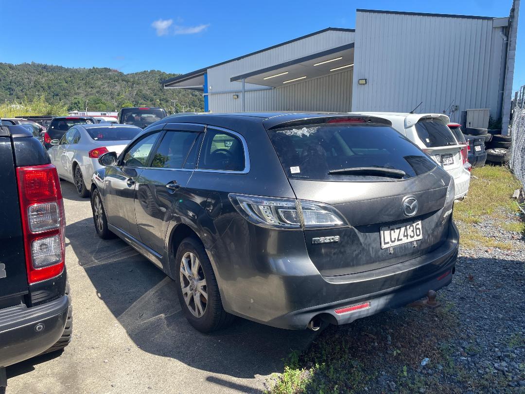 Photo '3' of Mazda Atenza