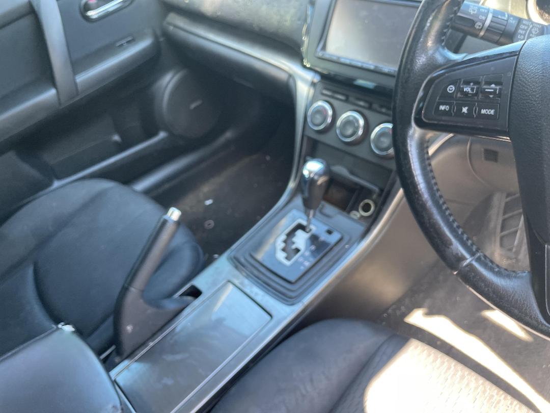 Photo '7' of Mazda Atenza