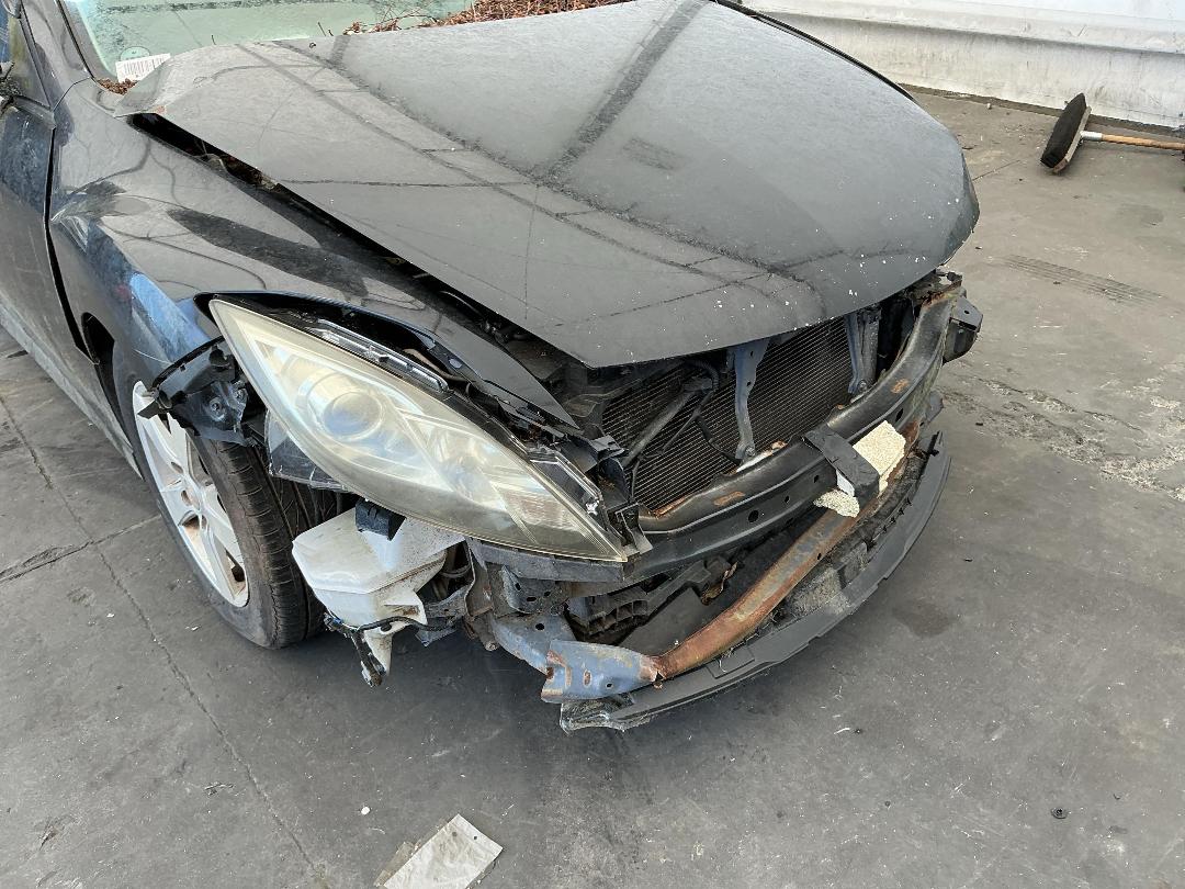 Photo '4' of Mazda Atenza