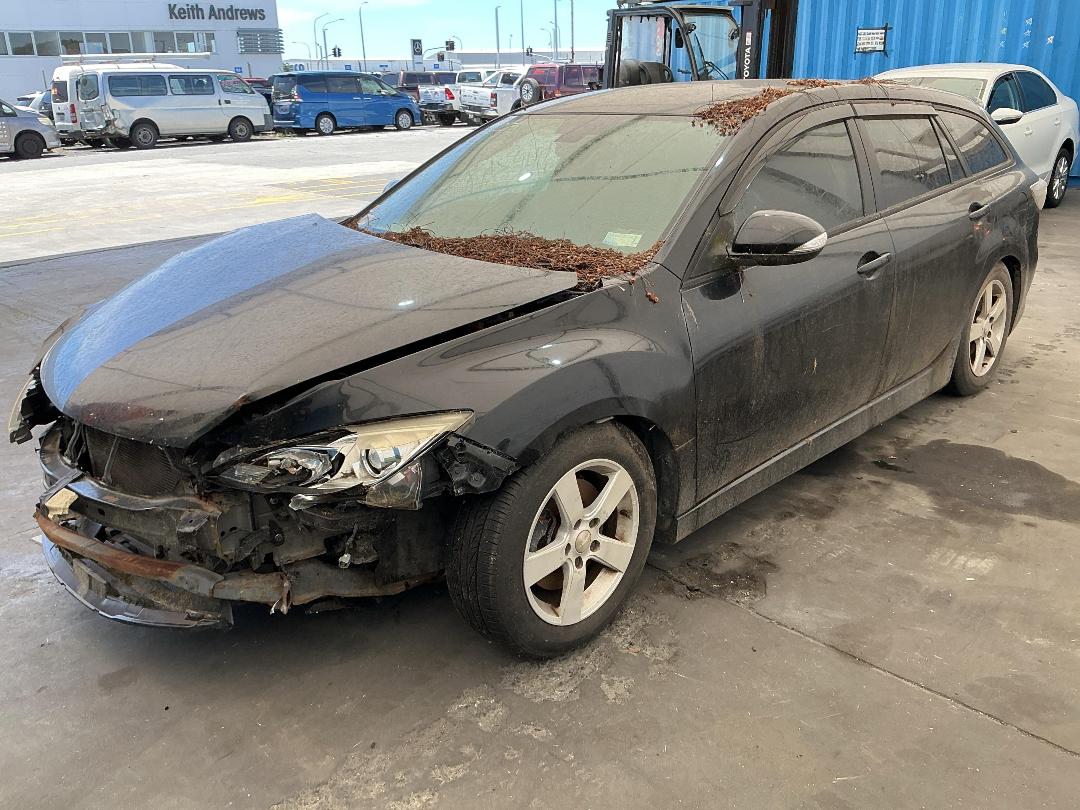 Photo '8' of Mazda Atenza