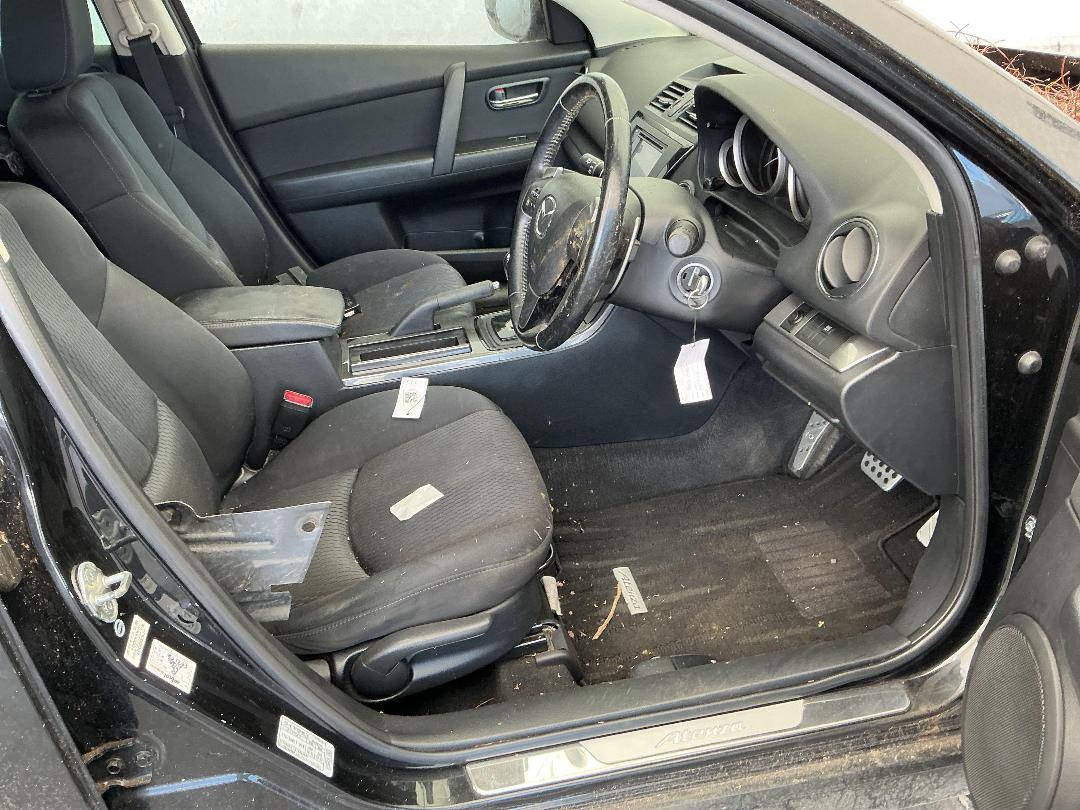 Photo '22' of Mazda Atenza