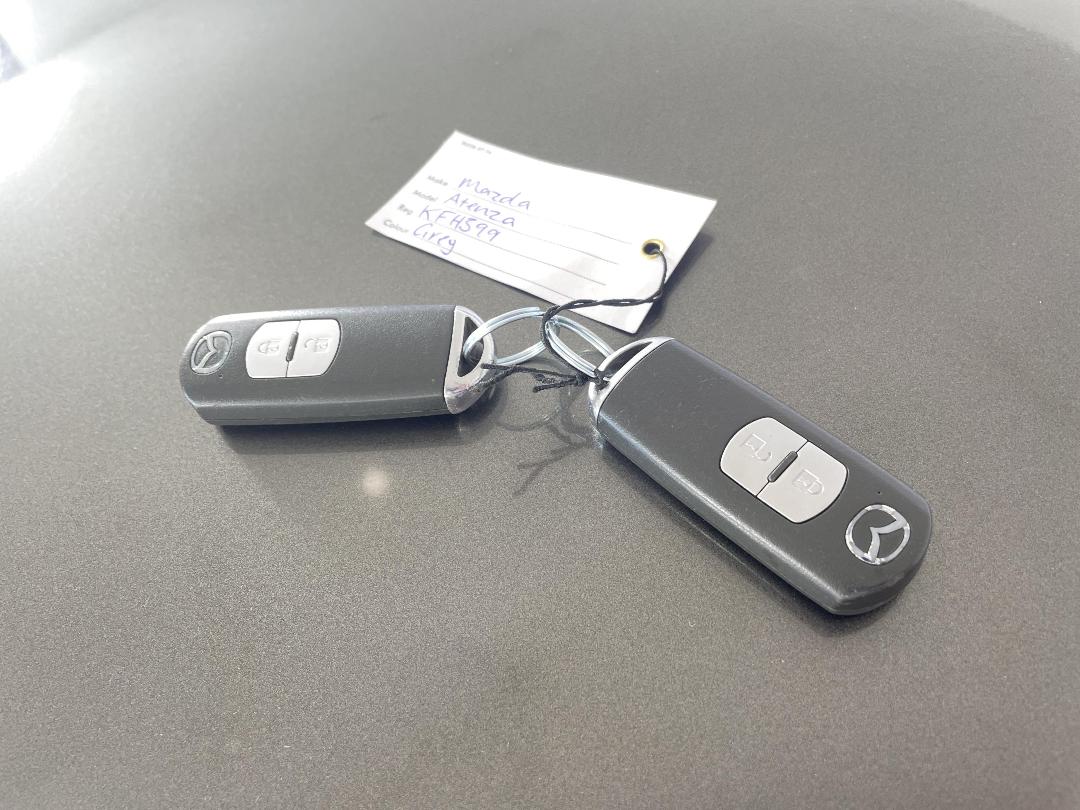 Photo '22' of Mazda Atenza