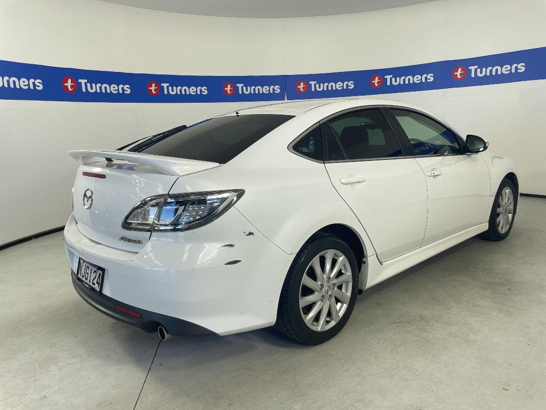 Photo '7' of Mazda Atenza