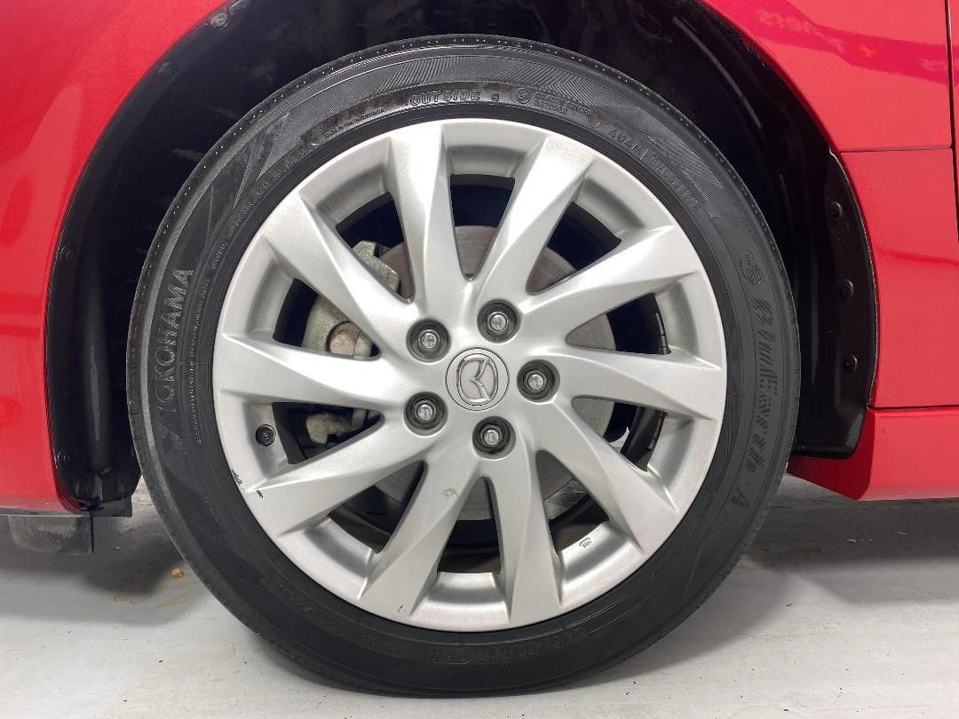 Photo '10' of Mazda Atenza