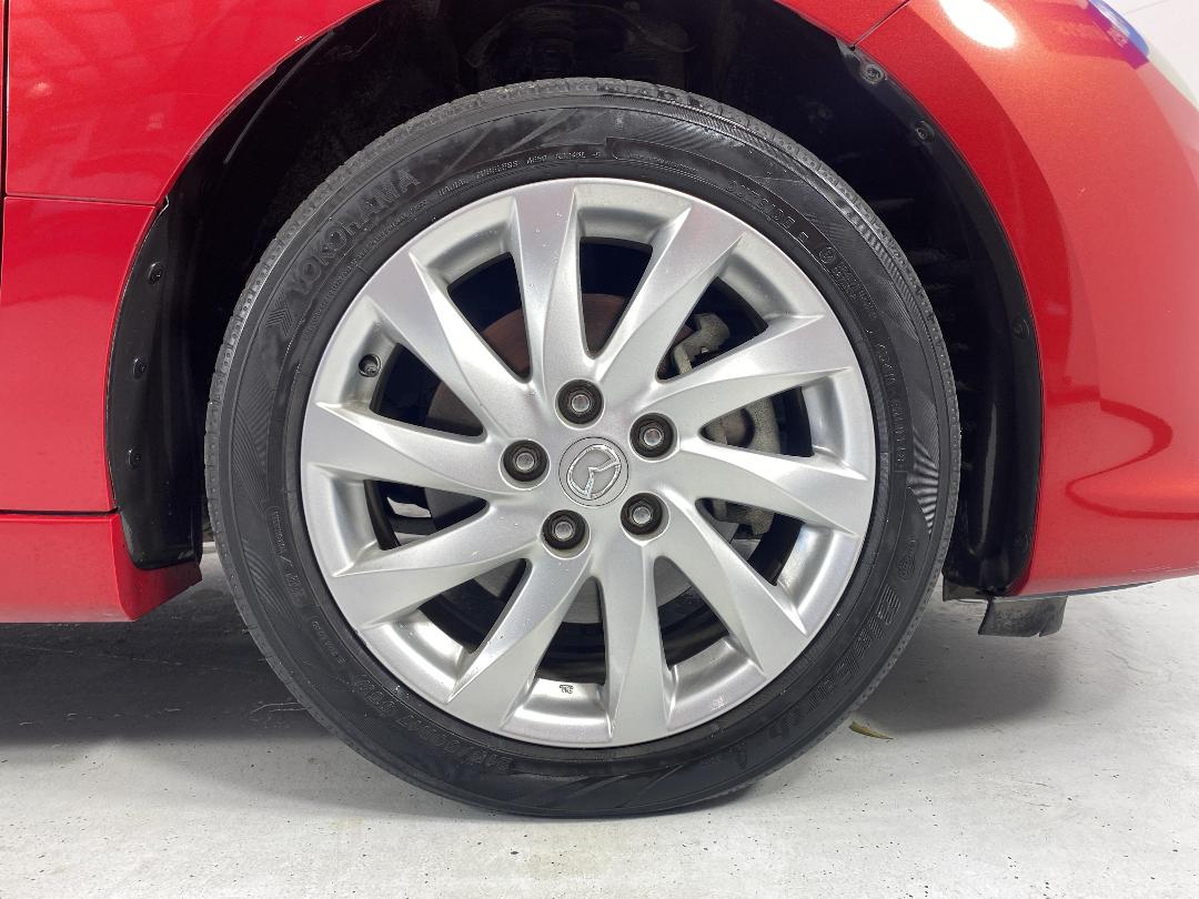 Photo '9' of Mazda Atenza