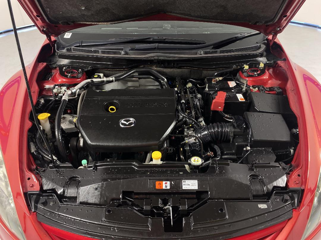 Photo '13' of Mazda Atenza