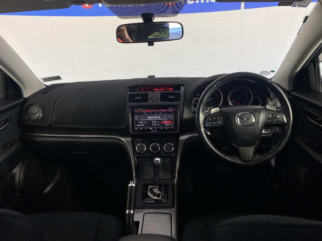 Photo '17' of Mazda Atenza