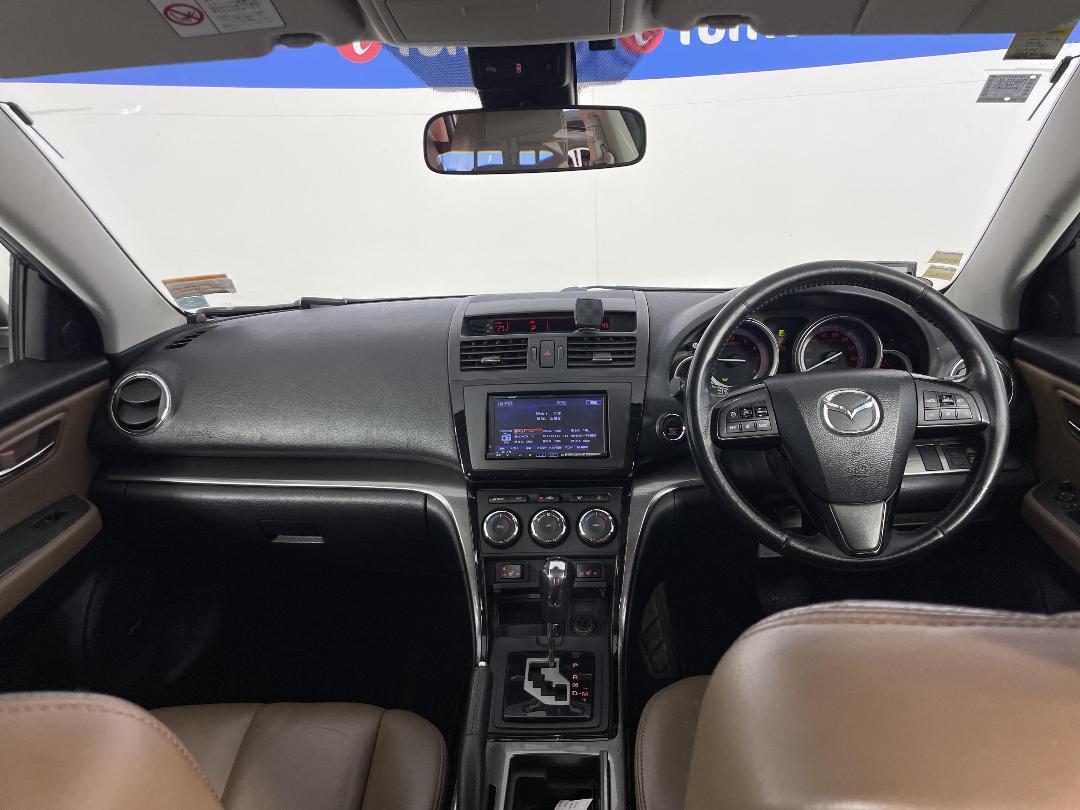 Photo '17' of Mazda Atenza Photo '17' of Mazda Atenza