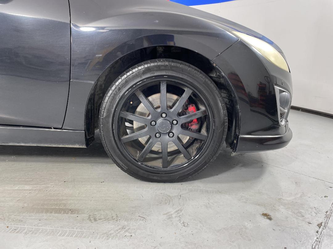 Photo '9' of Mazda Atenza