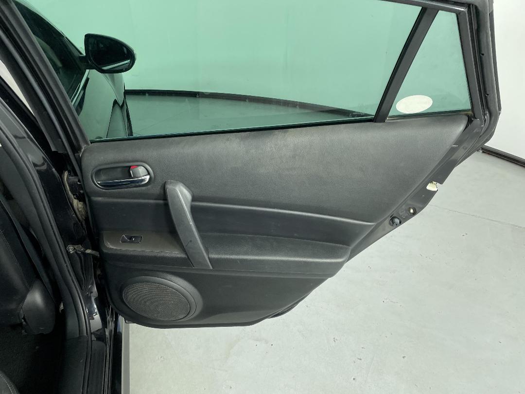 Photo '19' of Mazda Atenza