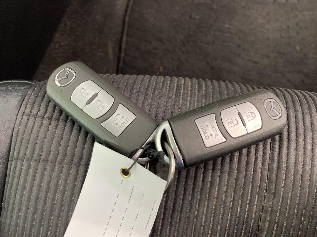 Photo '22' of Mazda Atenza