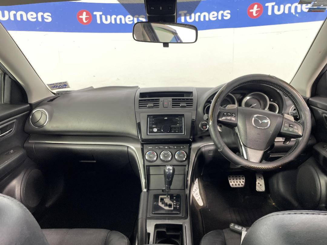 Photo '17' of Mazda Atenza