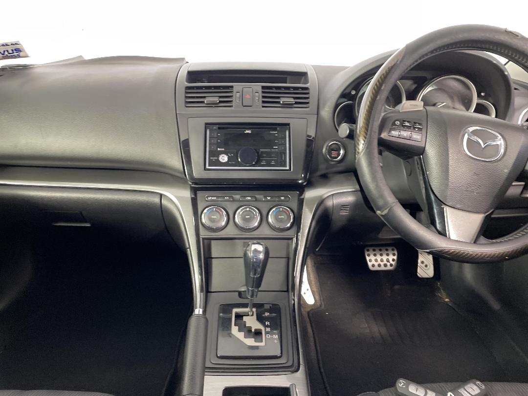 Photo '18' of Mazda Atenza