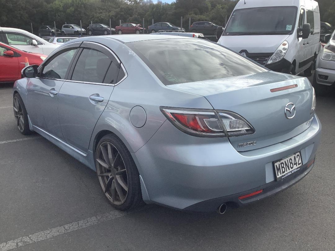 Photo '6' of Mazda Atenza