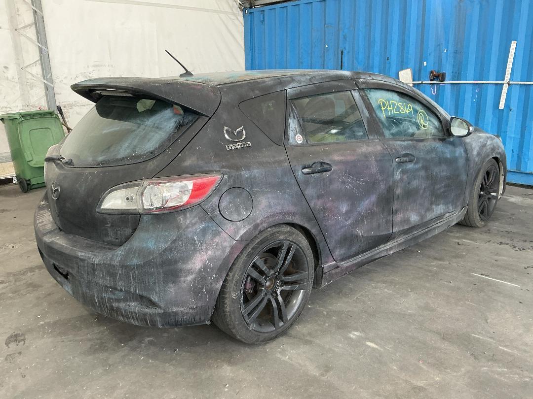 Photo '16' of Mazda Axela