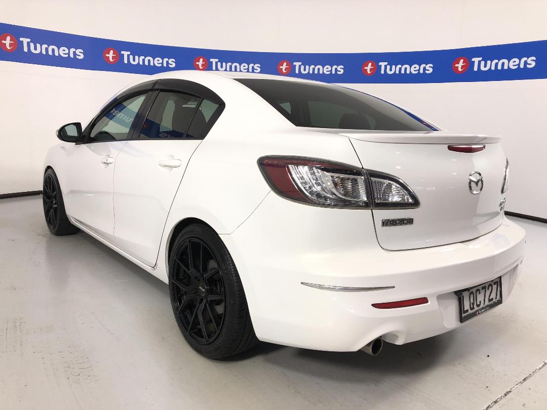 Photo '5' of Mazda Axela