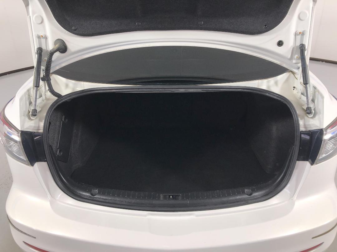 Photo '14' of Mazda Axela