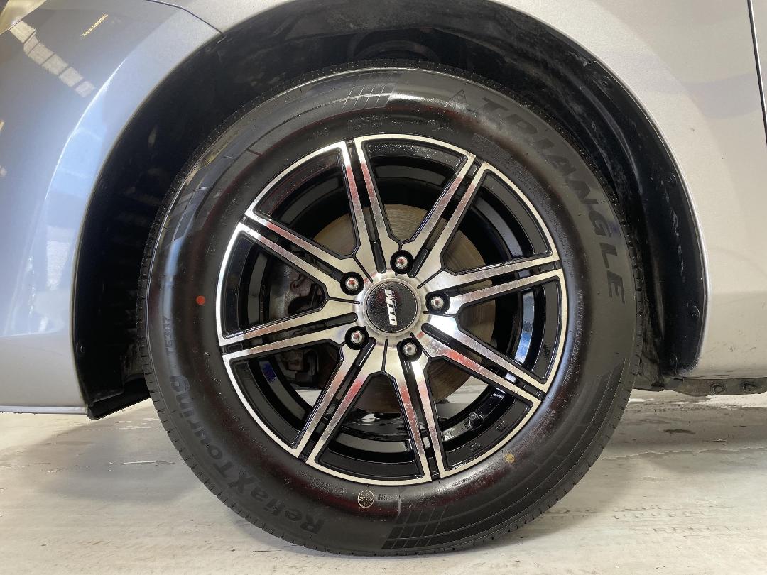 Photo '10' of Mazda Axela Photo '10' of Mazda Axela