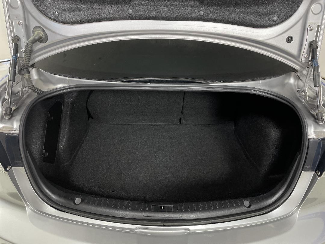 Photo '14' of Mazda Axela Photo '14' of Mazda Axela