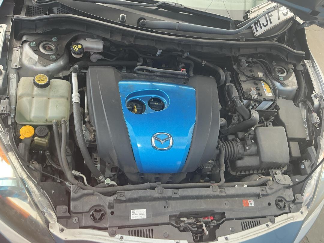 Photo '16' of Mazda Axela Photo '16' of Mazda Axela