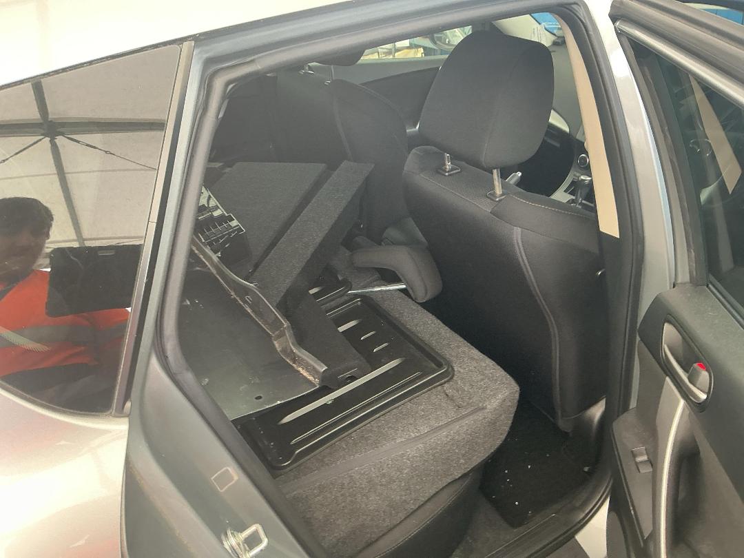 Photo '21' of Mazda Axela Photo '21' of Mazda Axela