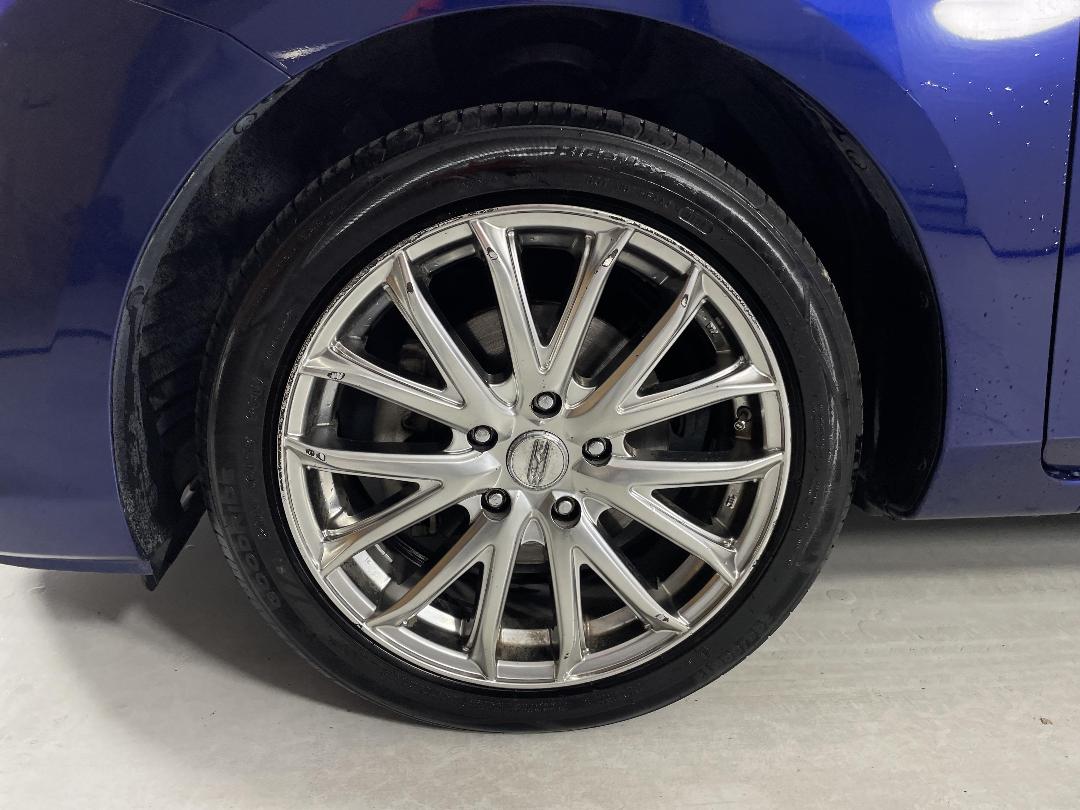 Photo '10' of Mazda Axela