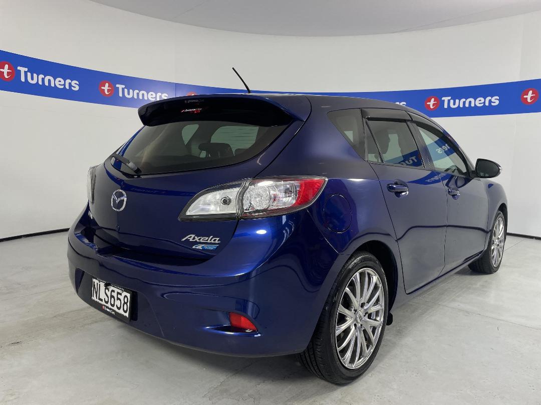 Photo '7' of Mazda Axela