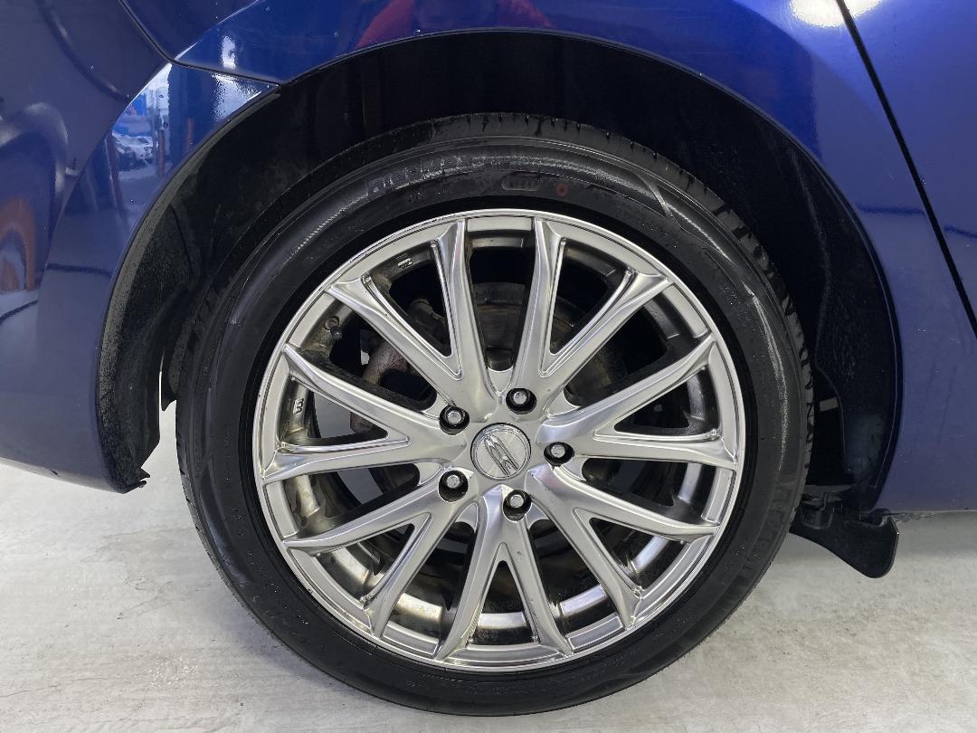 Photo '12' of Mazda Axela