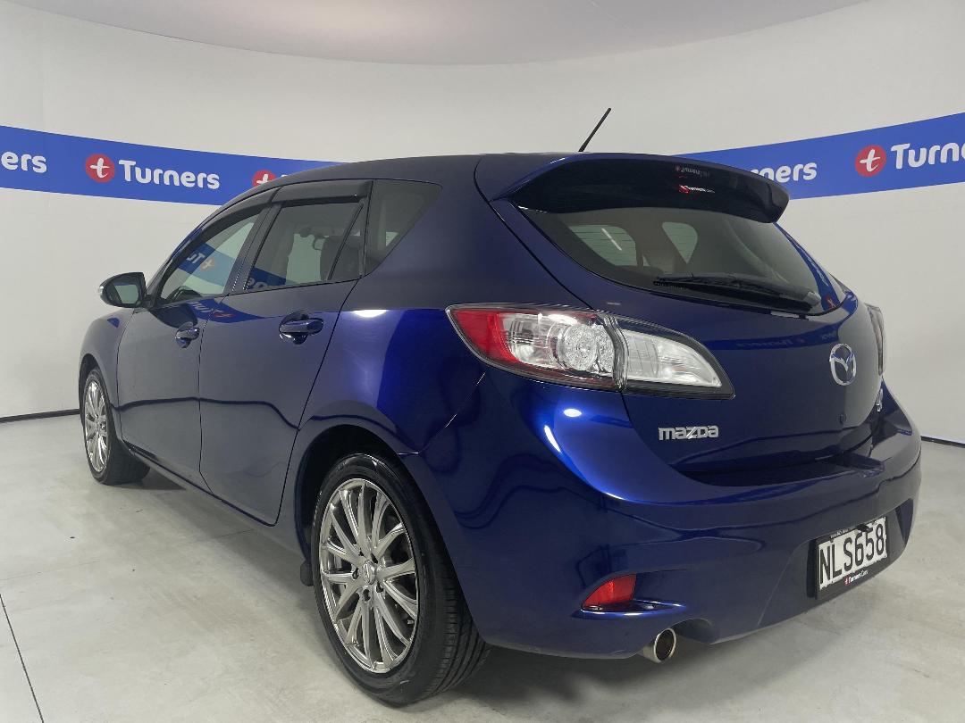 Photo '5' of Mazda Axela