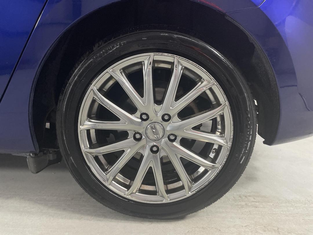 Photo '11' of Mazda Axela