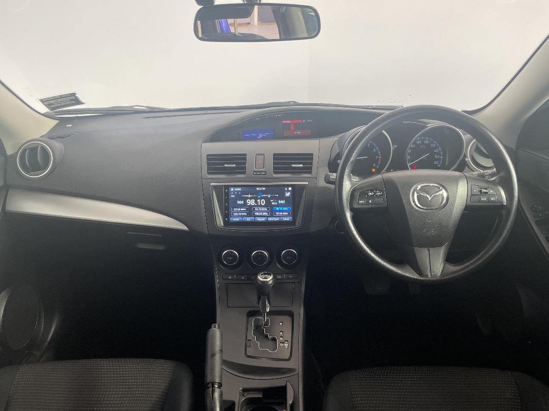 Photo '17' of Mazda Axela