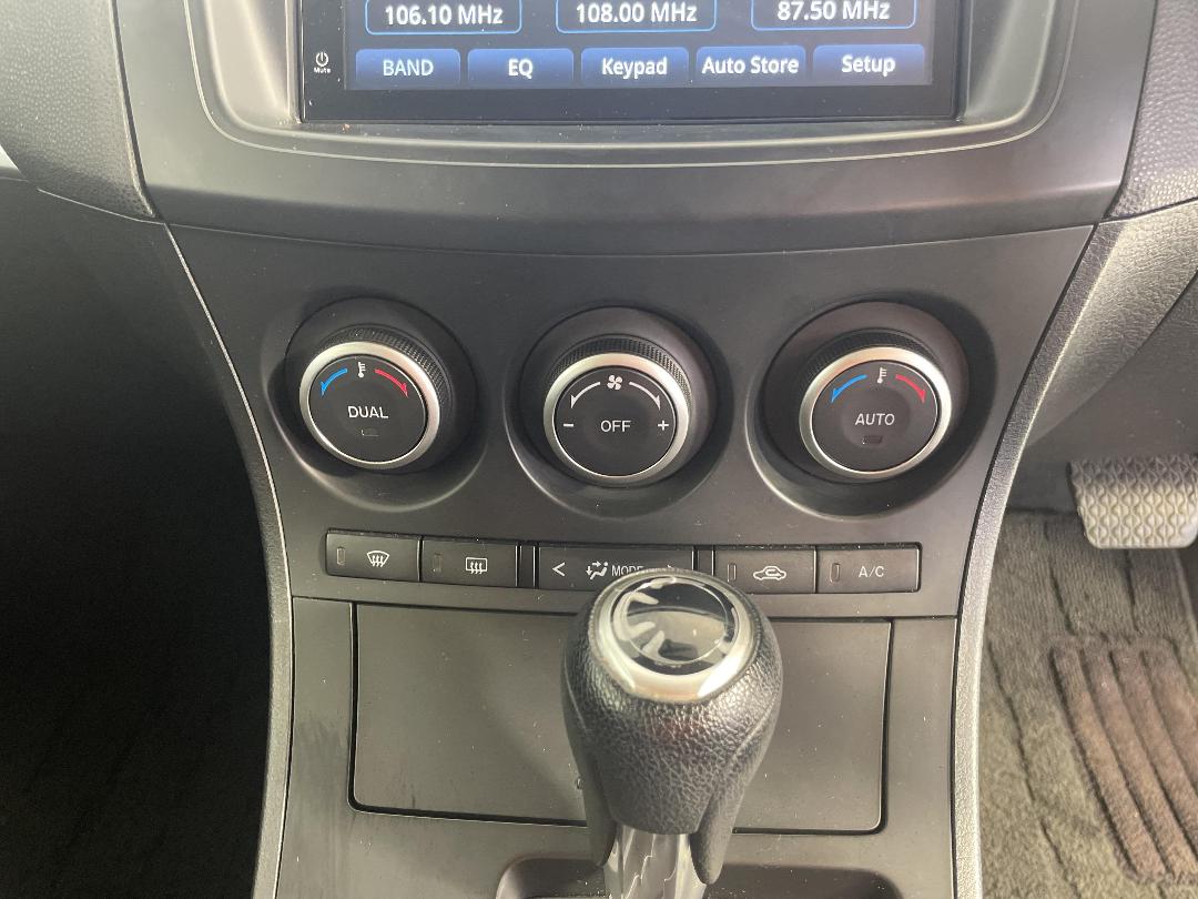 Photo '25' of Mazda Axela