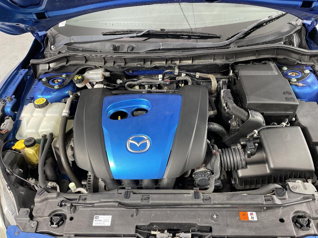 Photo '13' of Mazda Axela