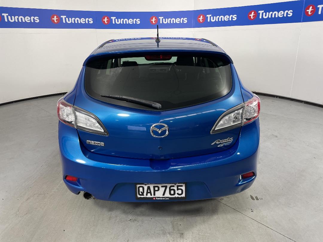 Photo '6' of Mazda Axela