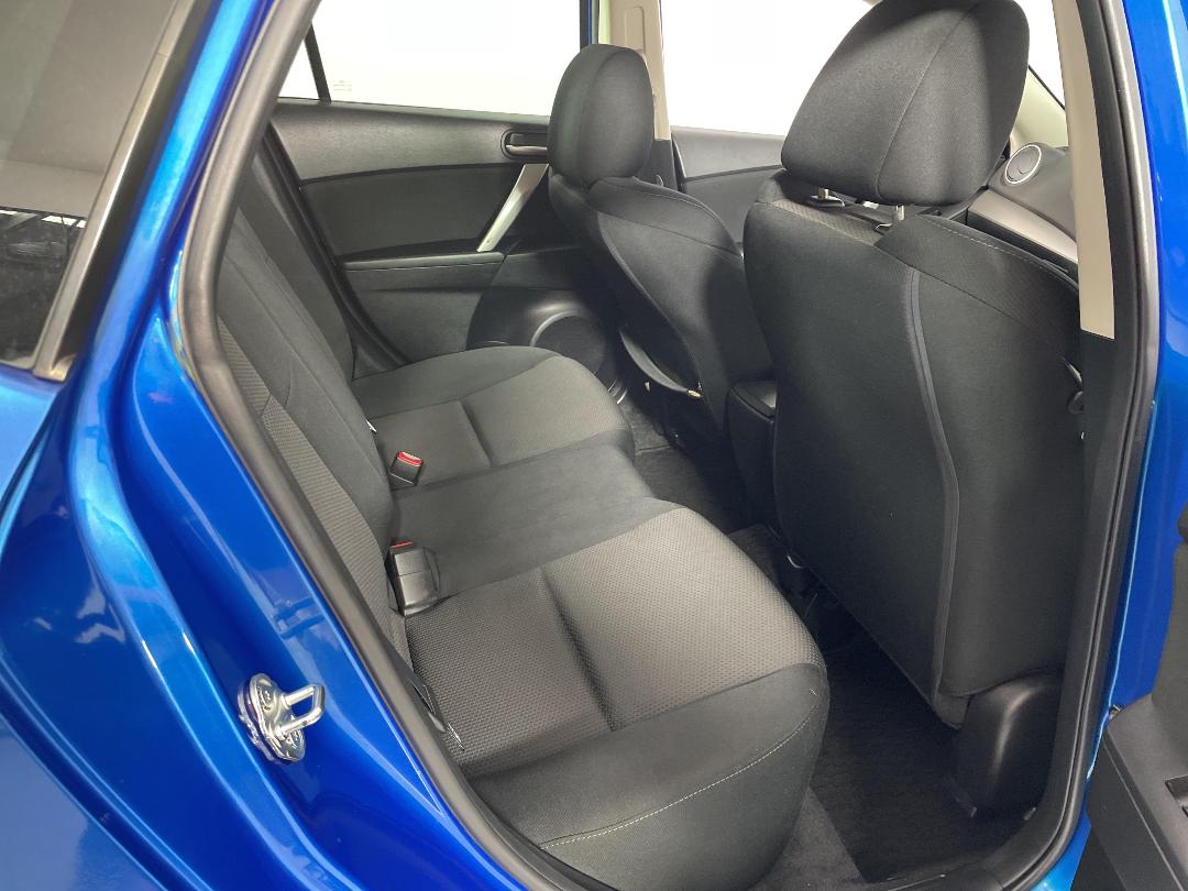 Photo '20' of Mazda Axela