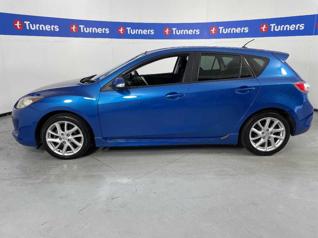 Photo '23' of Mazda Axela