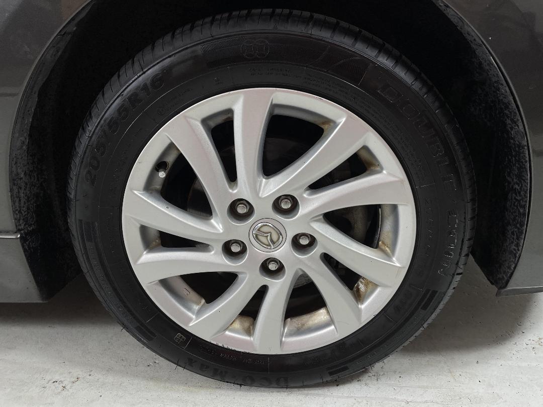 Photo '9' of Mazda Axela